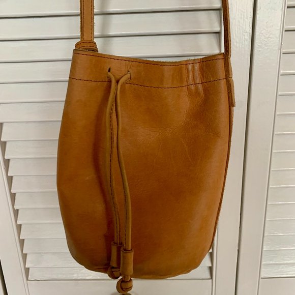 Mini Tadesse Bucket Bag - Picture 4 of 4